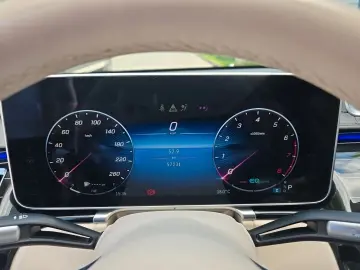MERCEDES-BENZ S 500 4Matic lang   AMG-LINE-TV-VIP Seat-4D