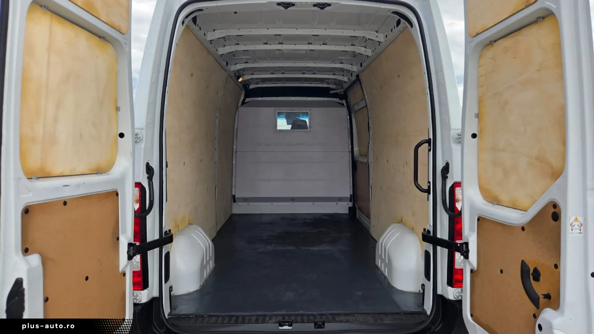 RENAULT NEW MASTER L3H2