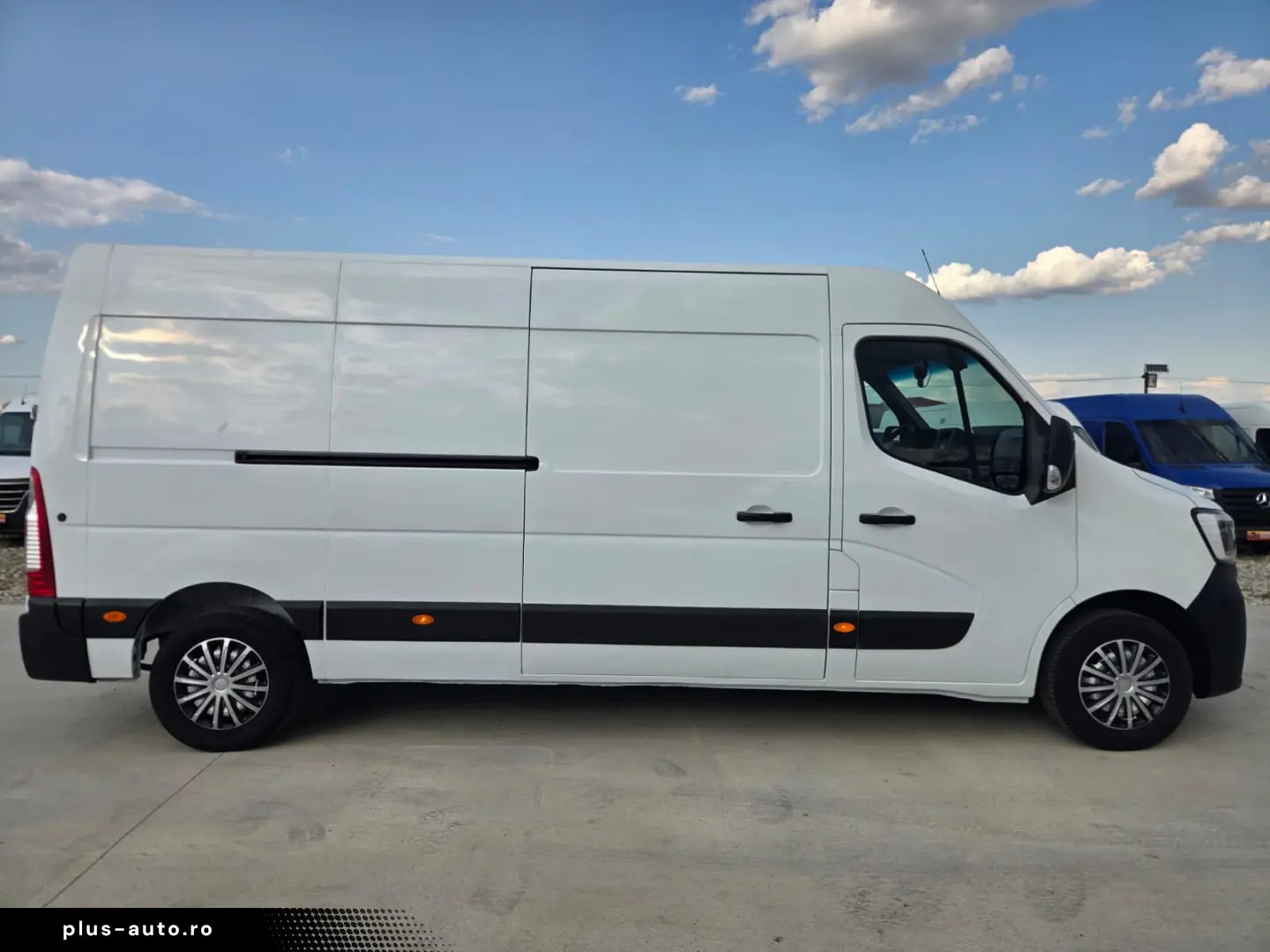 RENAULT NEW MASTER L3H2