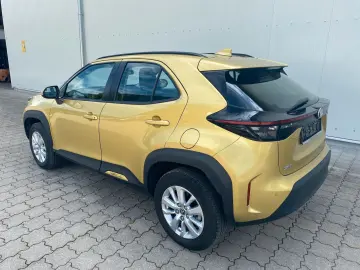 TOYOTA Yaris Cross 1.5 Hybrid AWD-i