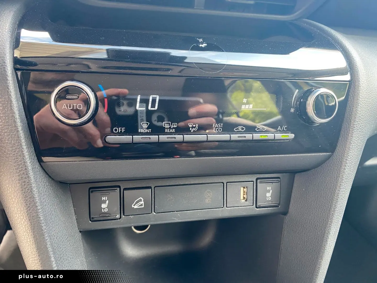 TOYOTA Yaris Cross 1.5 Hybrid AWD-i