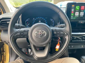 TOYOTA Yaris Cross 1.5 Hybrid AWD-i