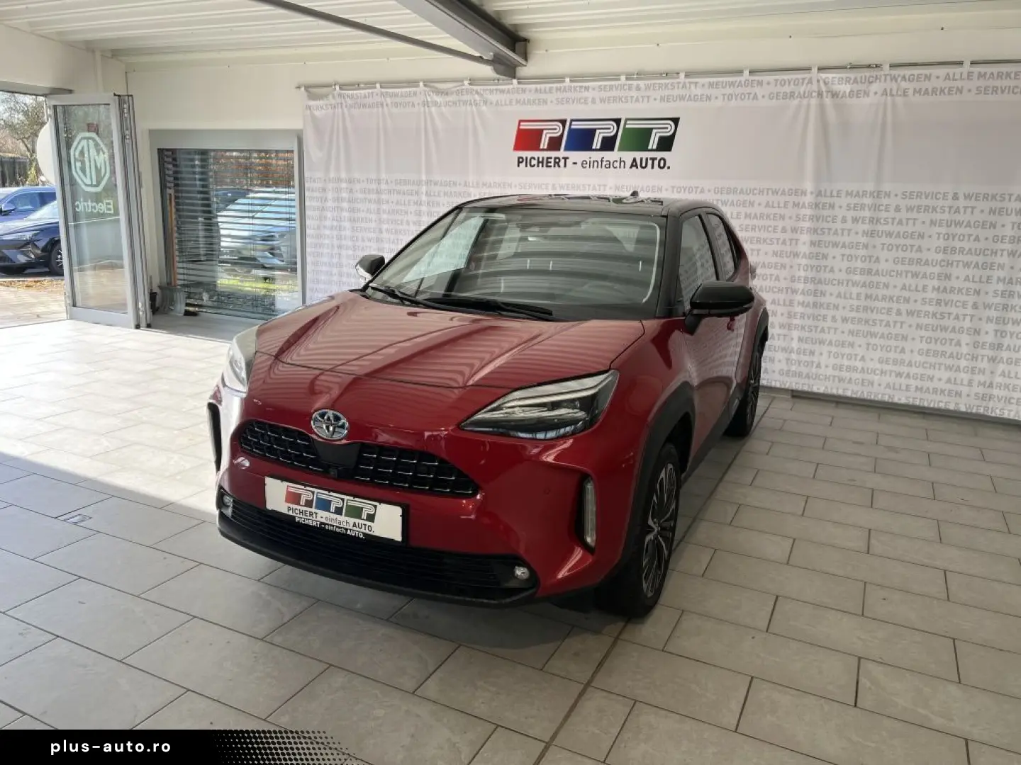TOYOTA Yaris Cross Hybrid 1.5 VVT-i AWD-i Elegant