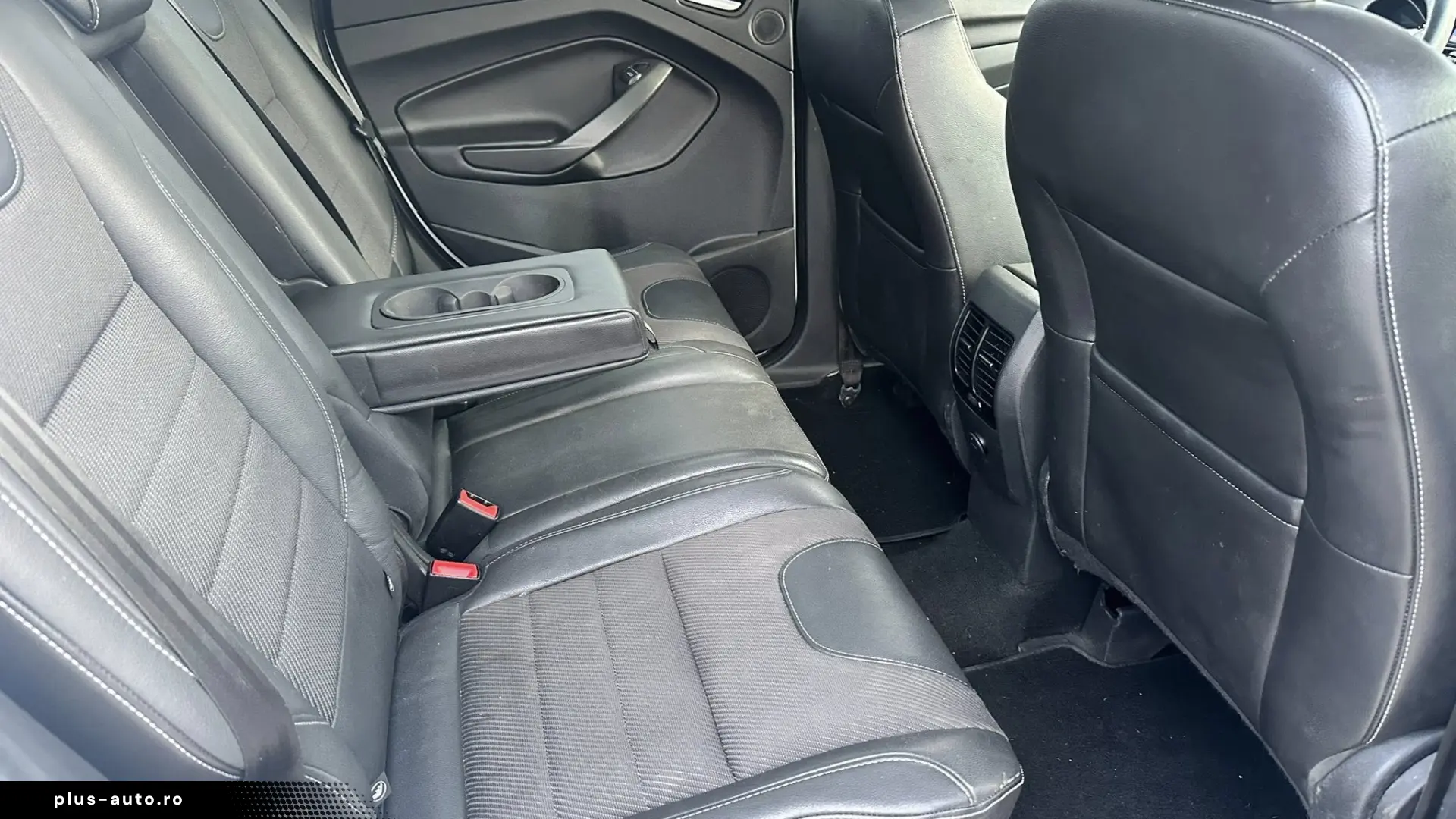 FORD KUGA 4X4 TITANIUM AUTOMAT