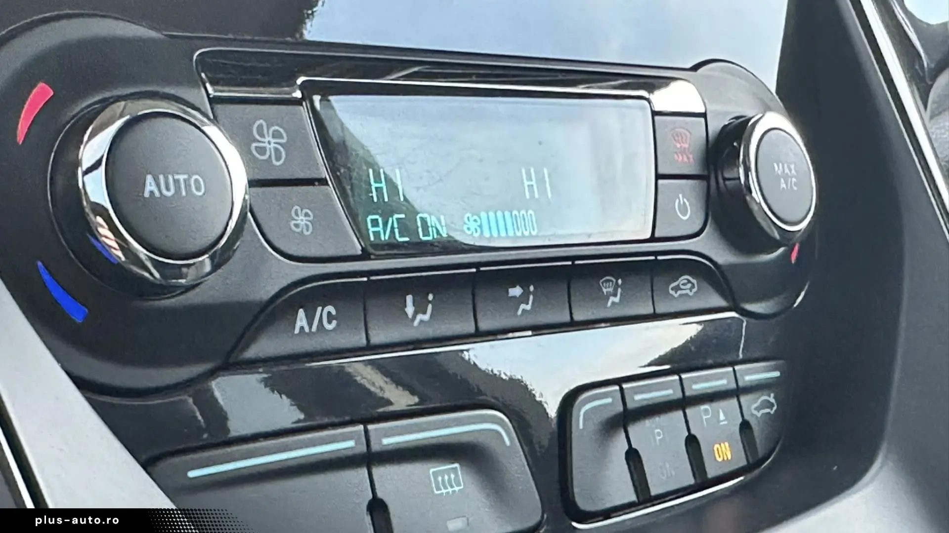 FORD KUGA 4X4 TITANIUM AUTOMAT