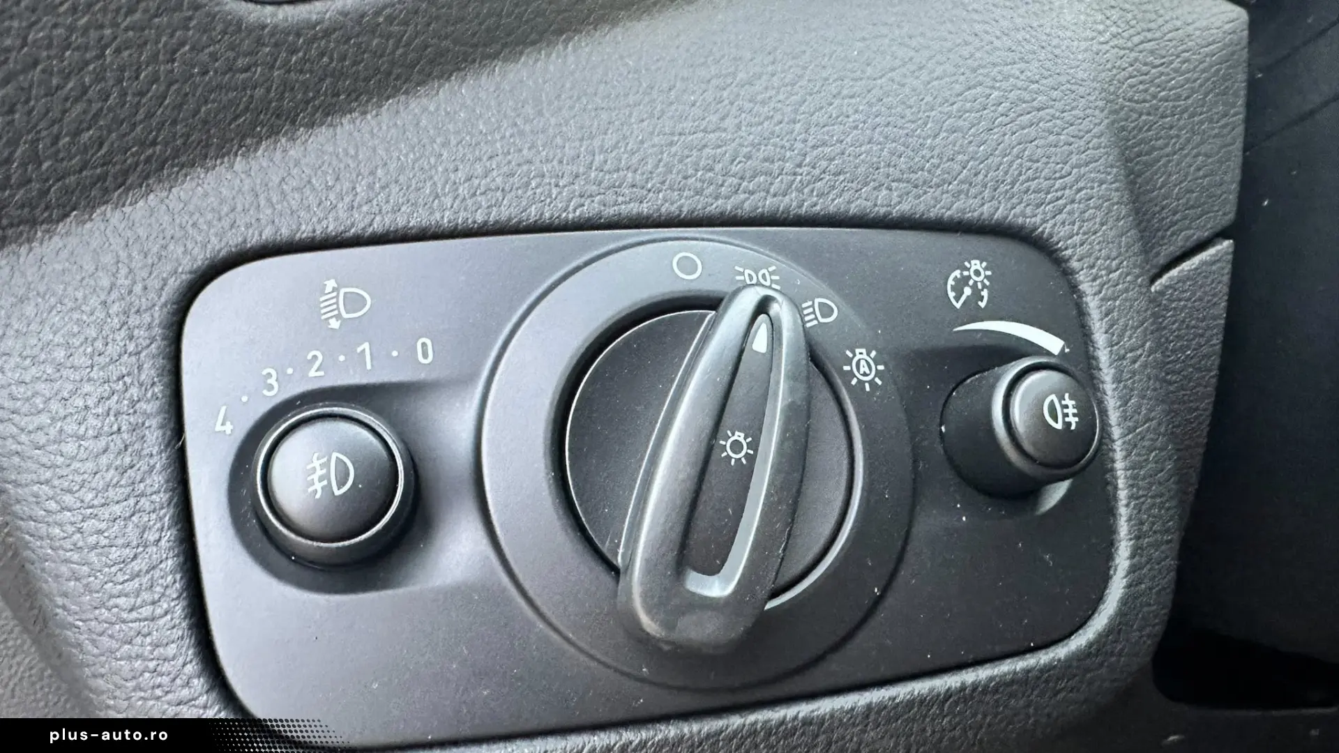 FORD KUGA 4X4 TITANIUM AUTOMAT