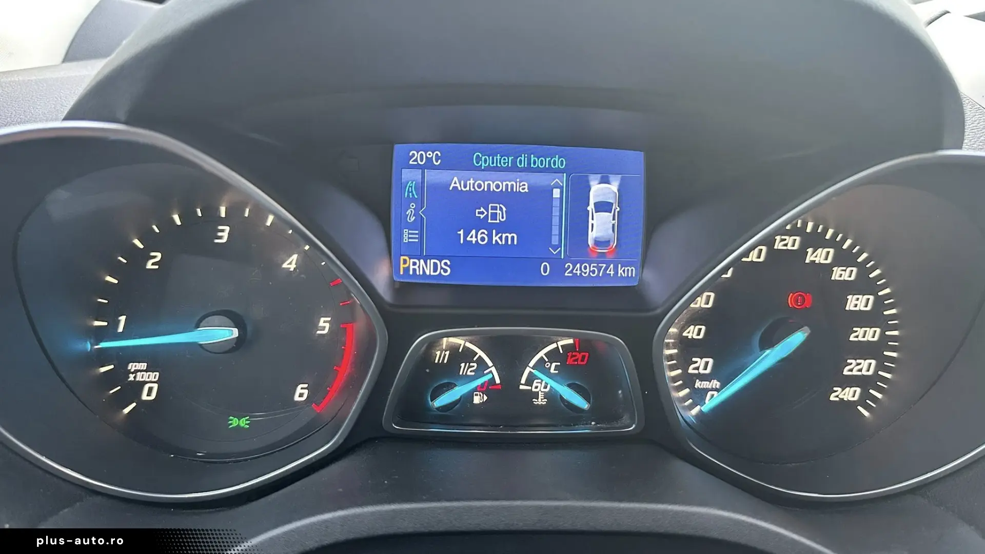 FORD KUGA 4X4 TITANIUM AUTOMAT