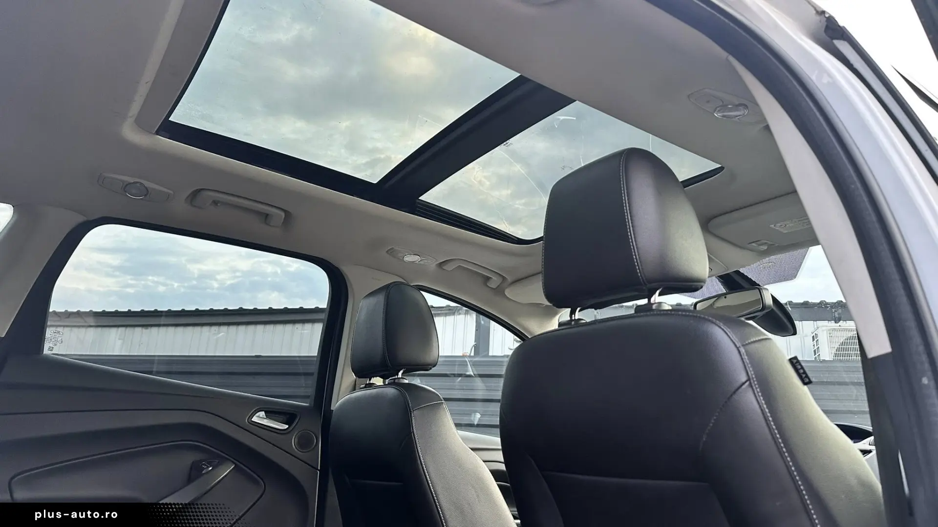 FORD KUGA 4X4 TITANIUM AUTOMAT