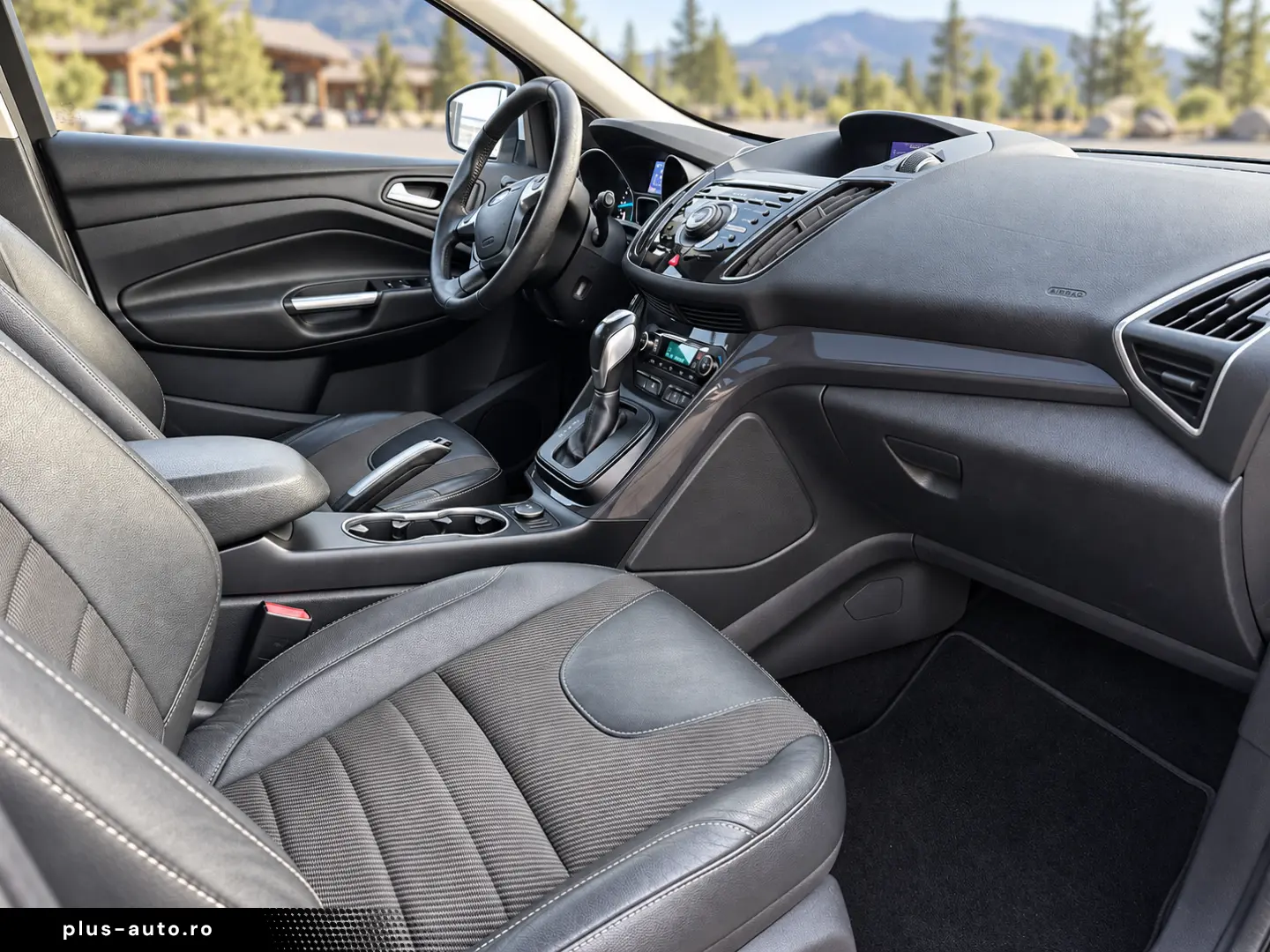 FORD KUGA 4X4 TITANIUM AUTOMAT