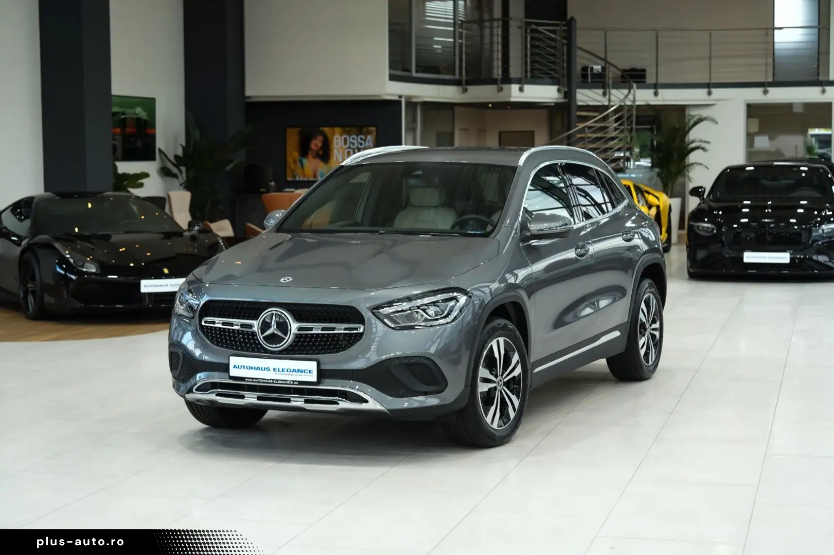 MERCEDES-BENZ GLA 200 d LEDER NAVI LED PDC-KAMERA SHZ 1.HAND