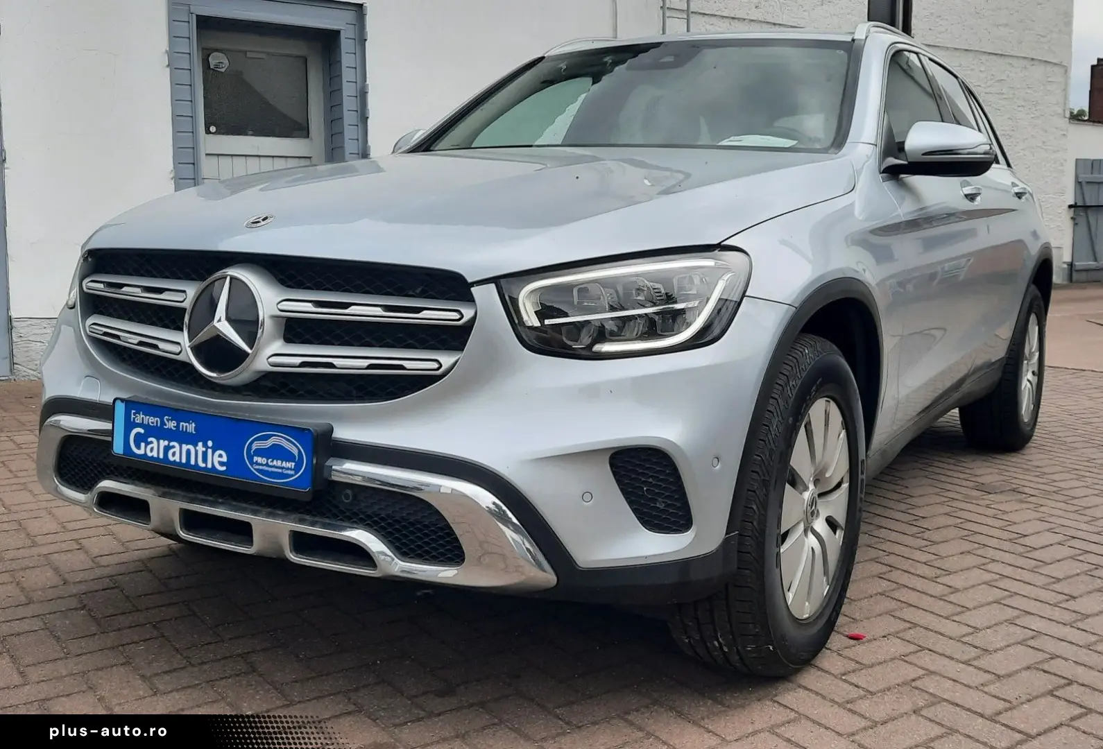 MERCEDES-BENZ GLC 220 d 4Matic  Distronic Spur Kamera 1Hand