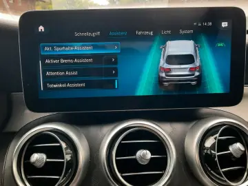 MERCEDES-BENZ GLC 220 d 4Matic  Distronic Spur Kamera 1Hand