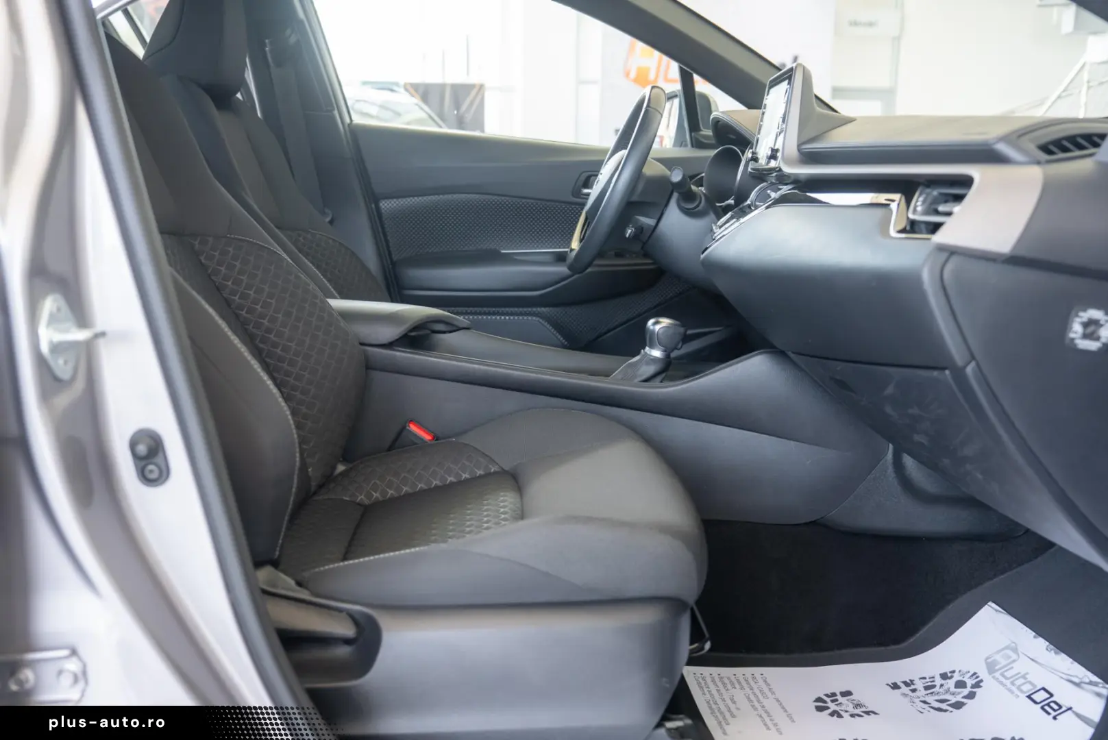 Toyota C-HR 1.8 Hybride 122 Dynamic Business