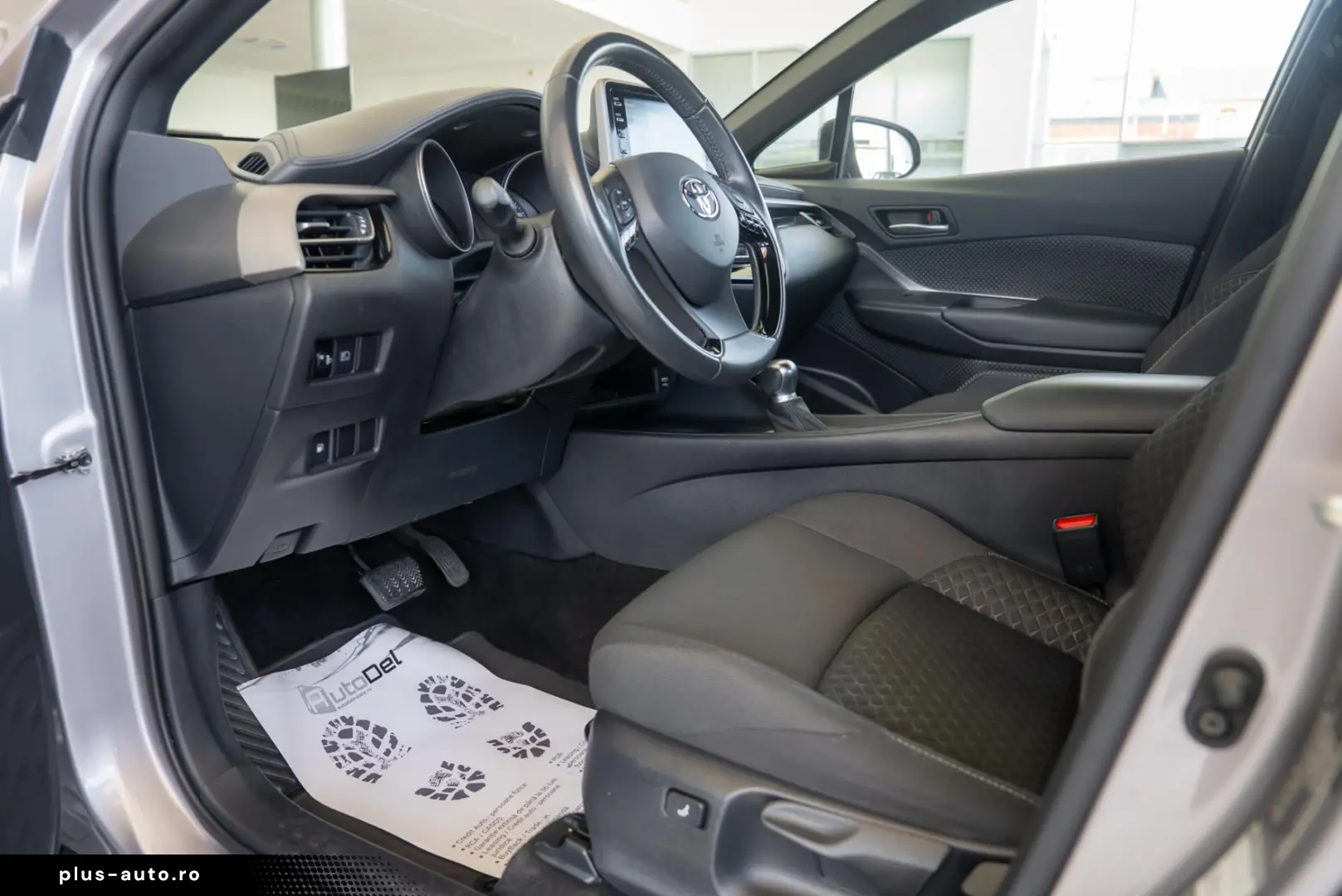 Toyota C-HR 1.8 Hybride 122 Dynamic Business