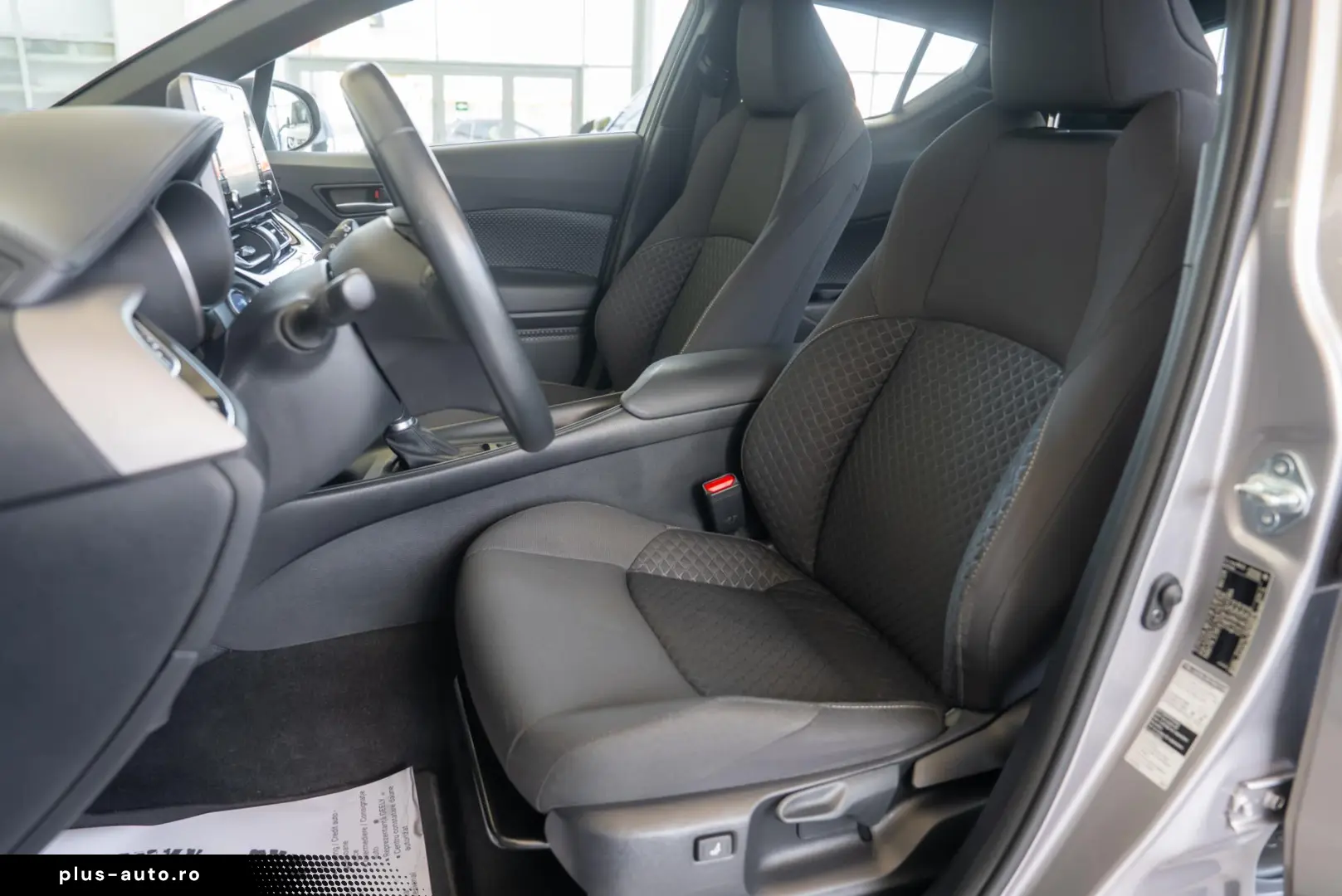 Toyota C-HR 1.8 Hybride 122 Dynamic Business