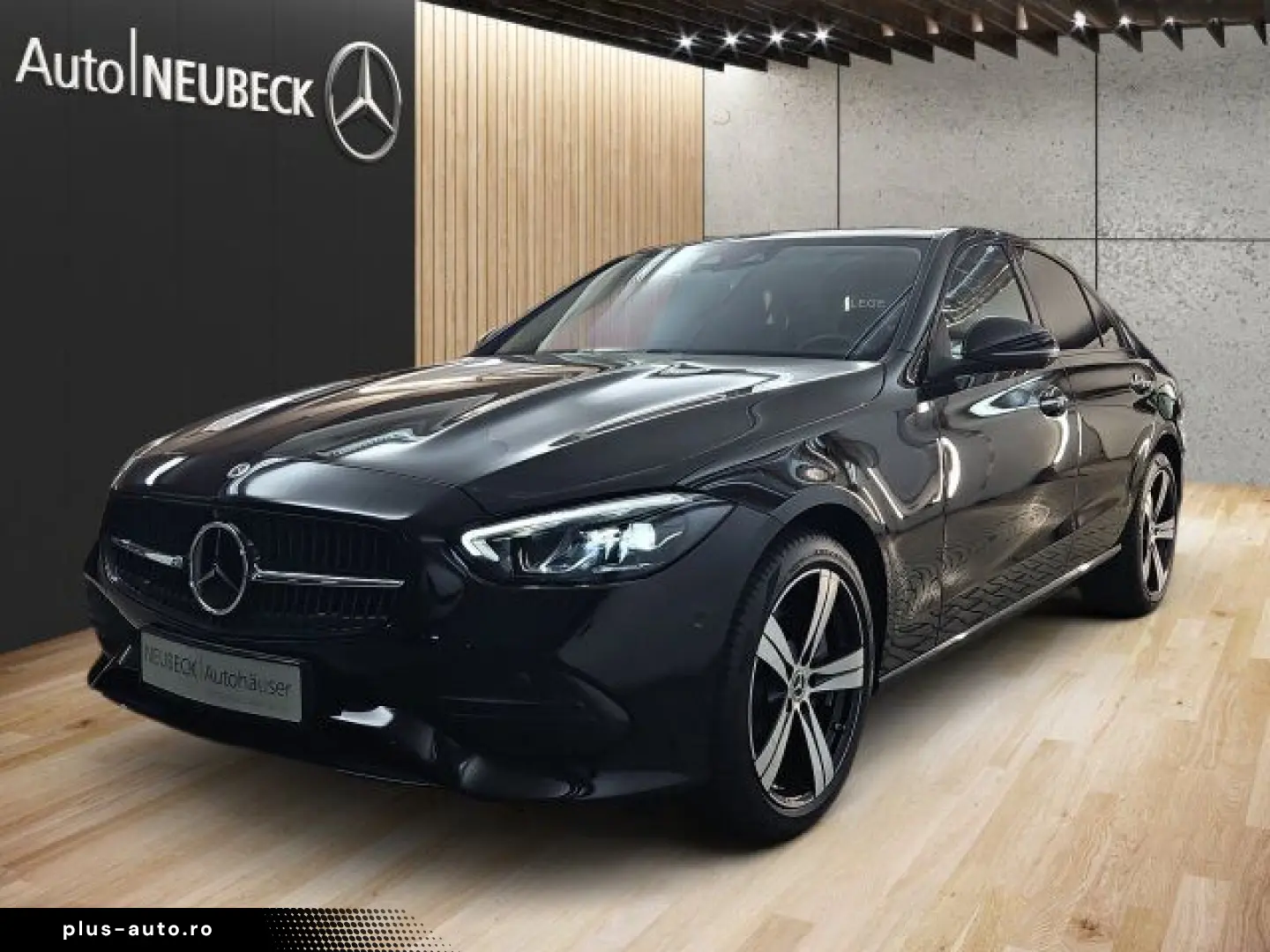 MERCEDES-BENZ C 300 AVANTGARDE Energizing Pano Distronic AHK