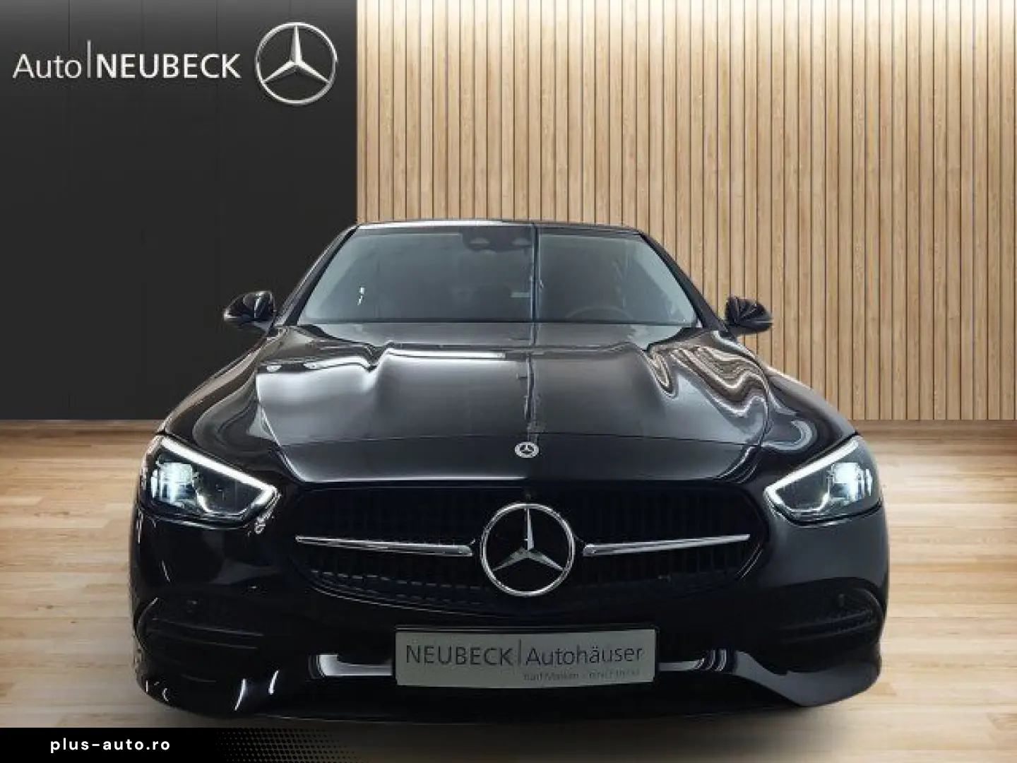 MERCEDES-BENZ C 300 AVANTGARDE Energizing Pano Distronic AHK