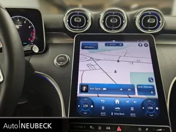 MERCEDES-BENZ C 300 AVANTGARDE Energizing Pano Distronic AHK