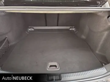 MERCEDES-BENZ C 300 AVANTGARDE Energizing Pano Distronic AHK