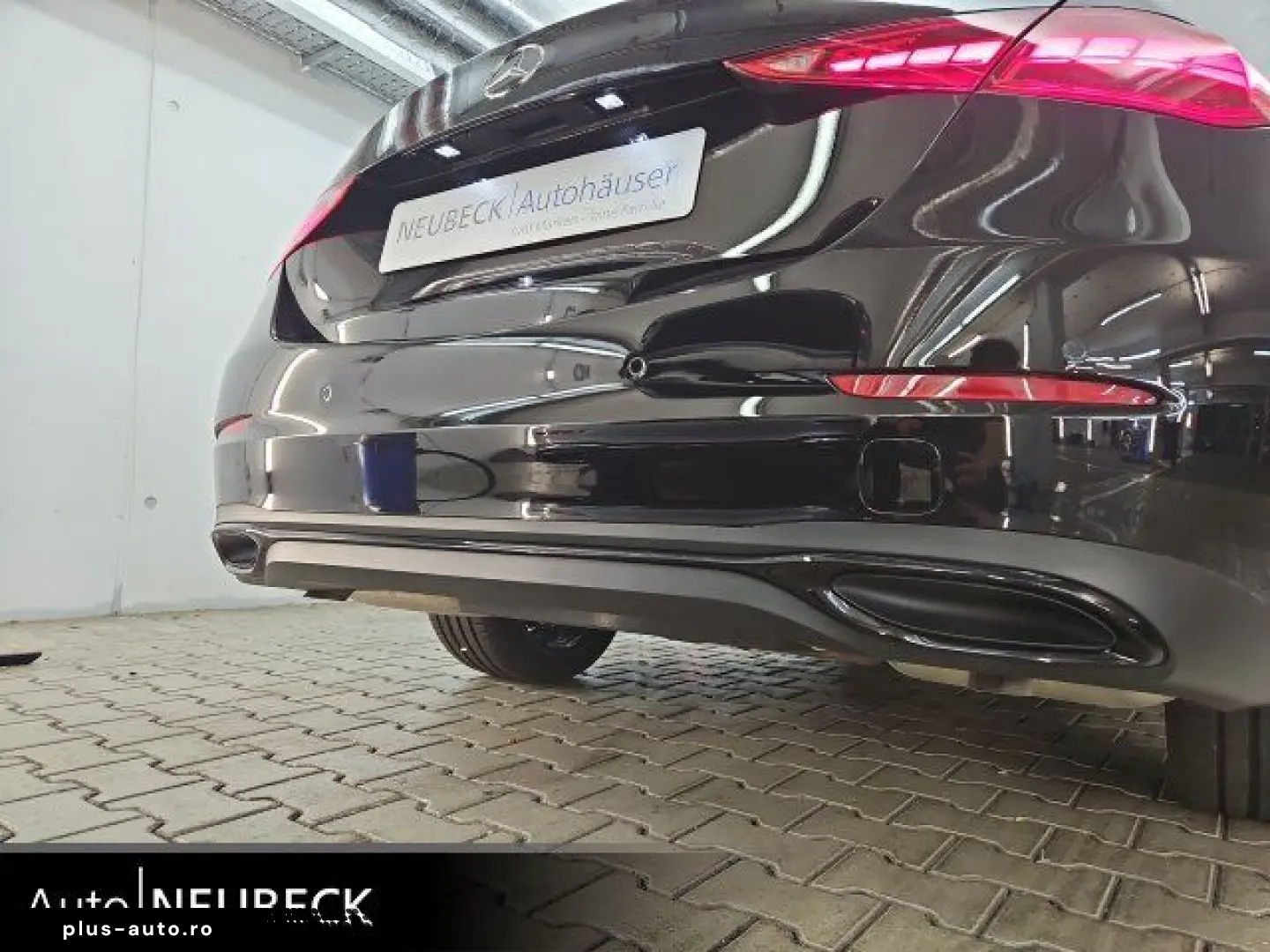 MERCEDES-BENZ C 300 AVANTGARDE Energizing Pano Distronic AHK