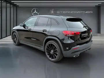 MERCEDES-BENZ GLA 200 4MATIC  AMG Night MBUX Sportau…