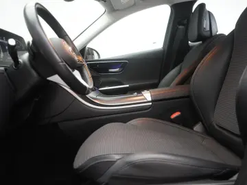MERCEDES-BENZ C 200 9G-Tronic Avantgarde Distronic K…