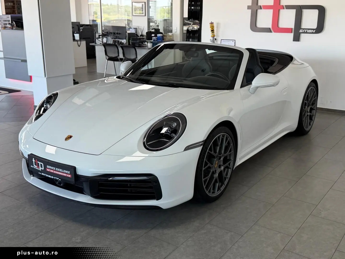 PORSCHE 992 Cabrio 4