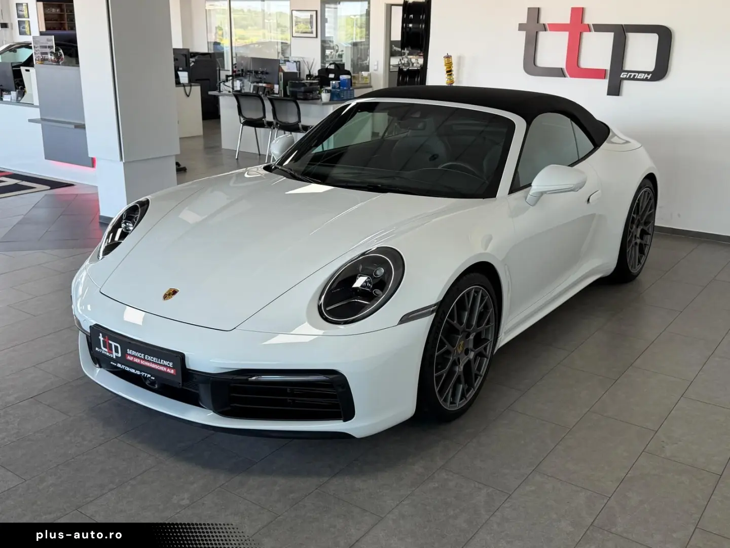 PORSCHE 992 Cabrio 4