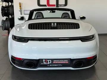 PORSCHE 992 Cabrio 4