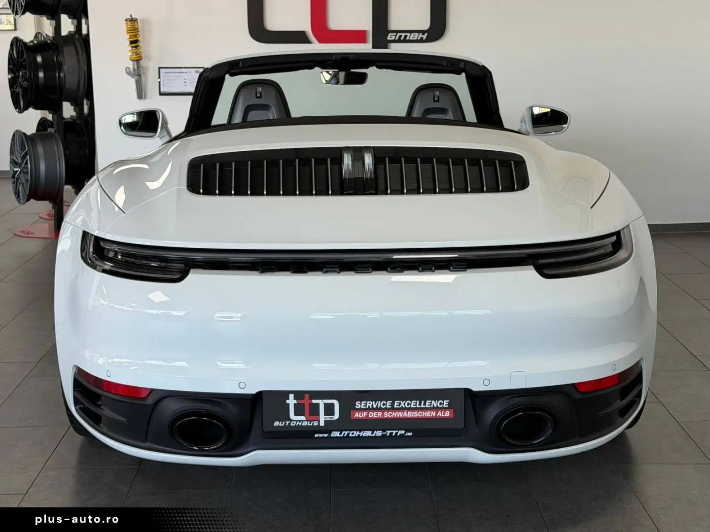 PORSCHE 992 Cabrio 4