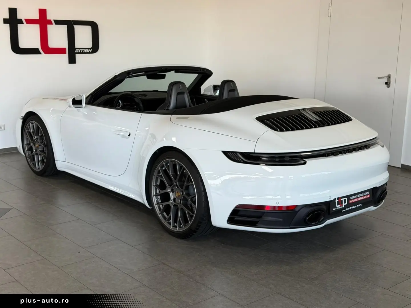 PORSCHE 992 Cabrio 4