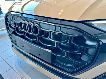 Audi Q8 50TDI Facelift MY26 gold-sw SLine Mtx Pan 23