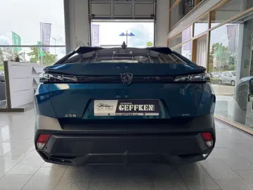 PEUGEOT 408 Plug-In Hybrid 225 GT