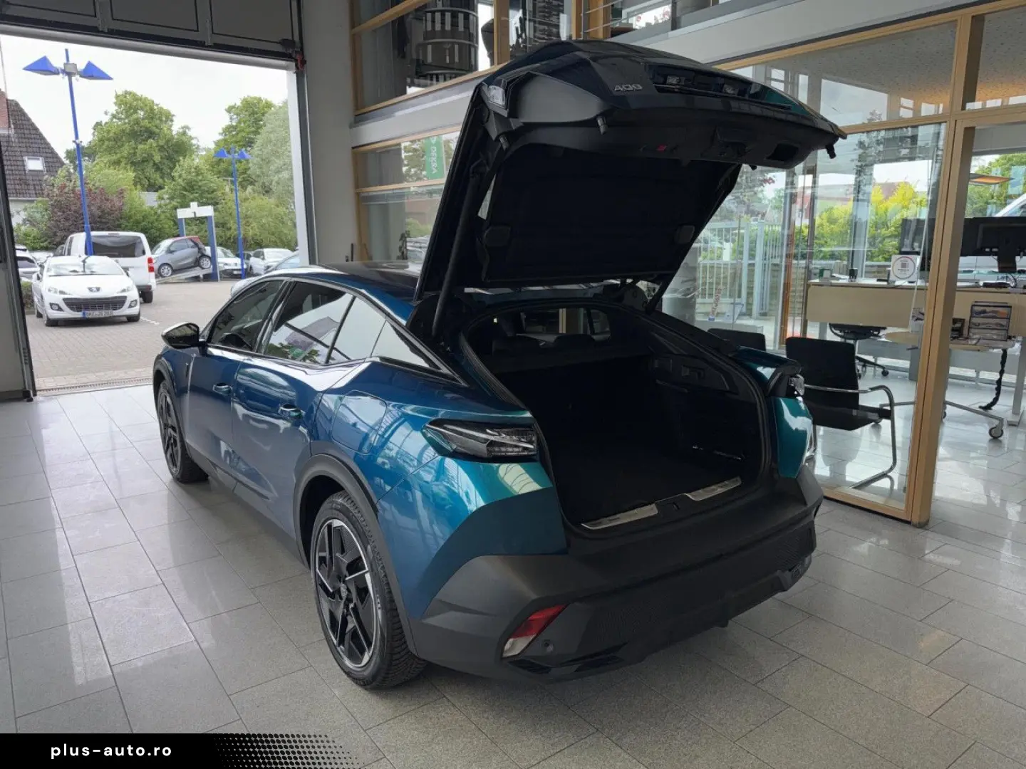 PEUGEOT 408 Plug-In Hybrid 225 GT