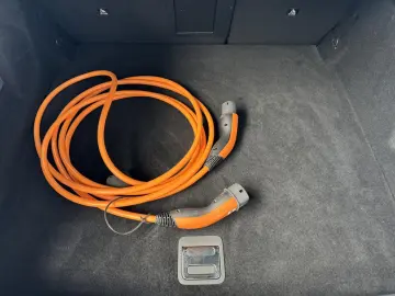 PEUGEOT 408 Plug-In Hybrid 225 GT