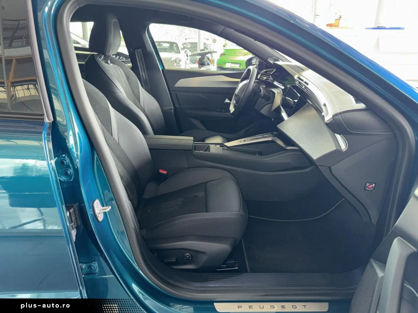 PEUGEOT 408 Plug-In Hybrid 225 GT