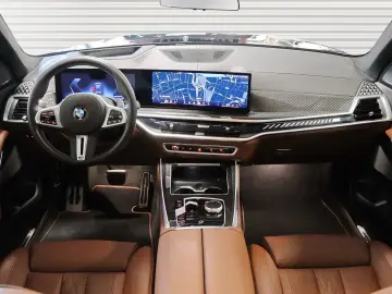 BMW X5 M60i xDrive Panorama-Glasdach Sky Lounge Driv
