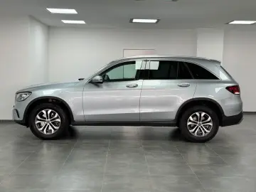 MERCEDES-BENZ GLC 220d 4MATIC LED KAMERA SHZ DISTR N…