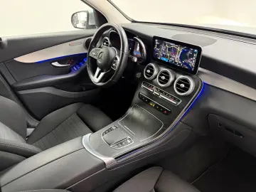 MERCEDES-BENZ GLC 220d 4MATIC LED KAMERA SHZ DISTR N…