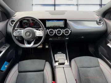 MERCEDES-BENZ EQA 250 BONUS AMG AHK NIGHT MEMORY DC …