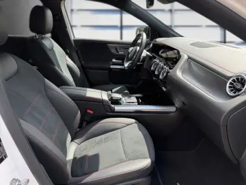MERCEDES-BENZ EQA 250 BONUS AMG AHK NIGHT MEMORY DC …