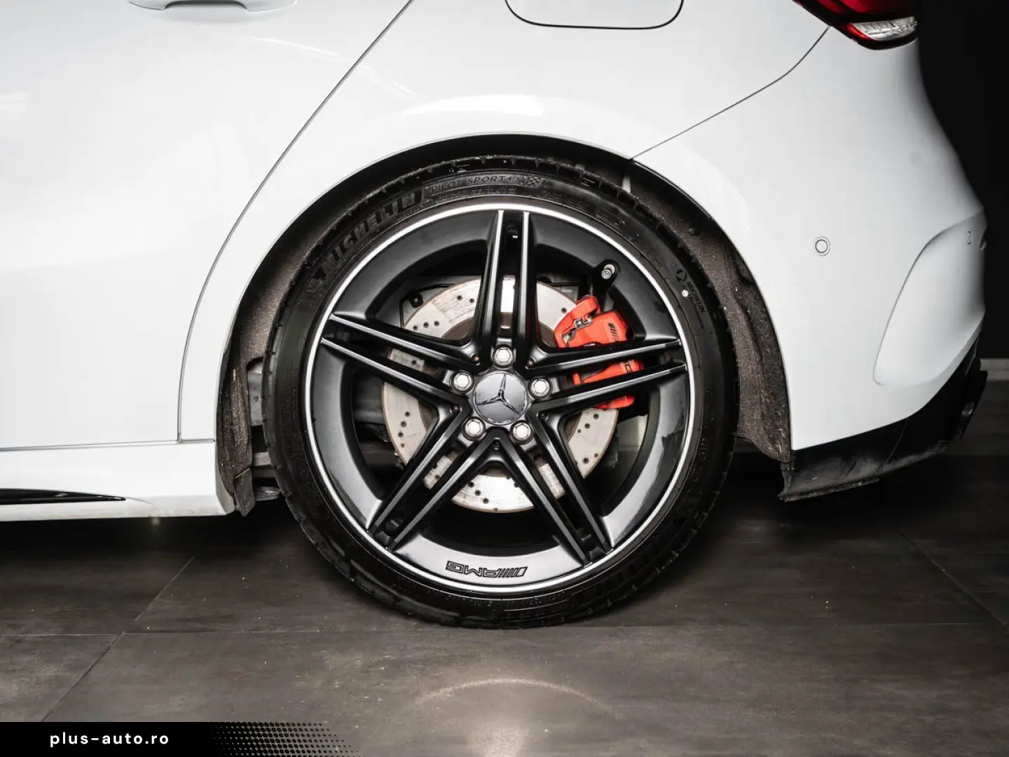 MERCEDES-BENZ AMG A45 S 4Matic  AMG TRACK BURMESTER