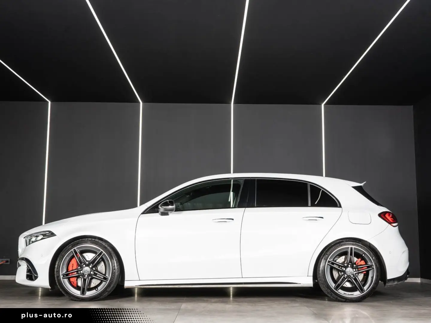 MERCEDES-BENZ AMG A45 S 4Matic  AMG TRACK BURMESTER
