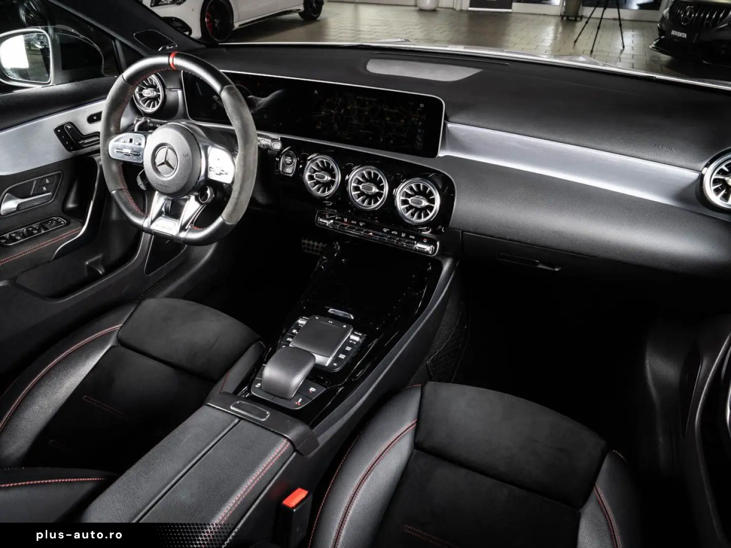 MERCEDES-BENZ AMG A45 S 4Matic  AMG TRACK BURMESTER