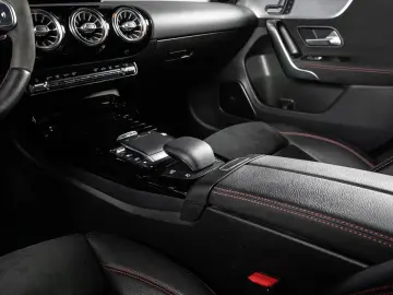MERCEDES-BENZ AMG A45 S 4Matic  AMG TRACK BURMESTER