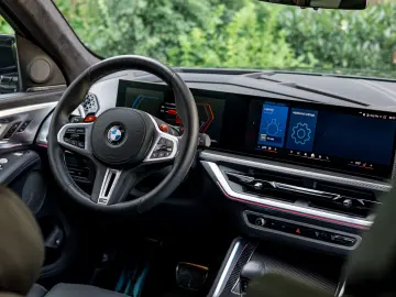 BMW XM