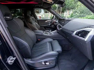BMW XM