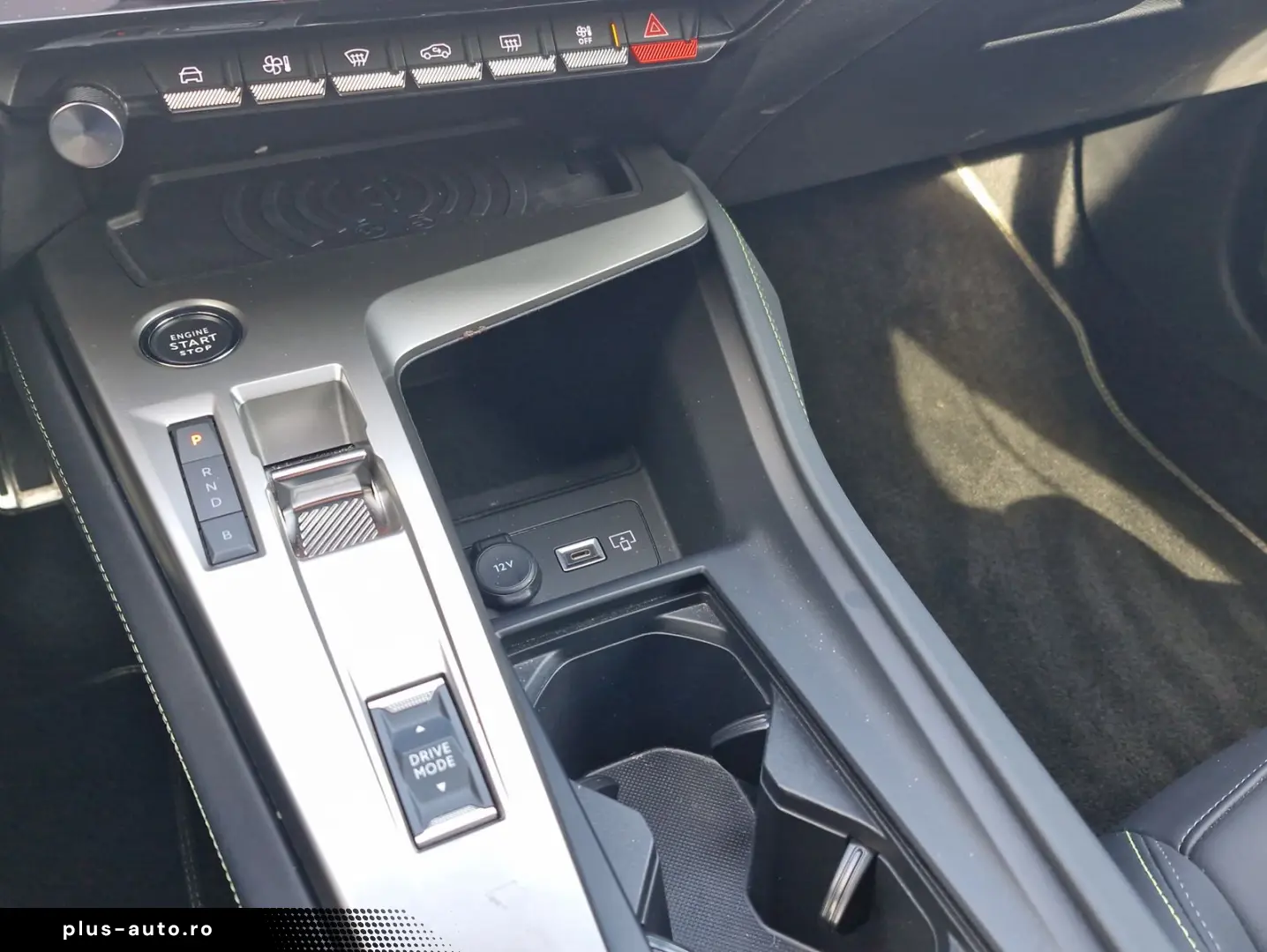PEUGEOT 408 PHEV 225 GT e-AT Matrix Alcantara Navi SHZ F