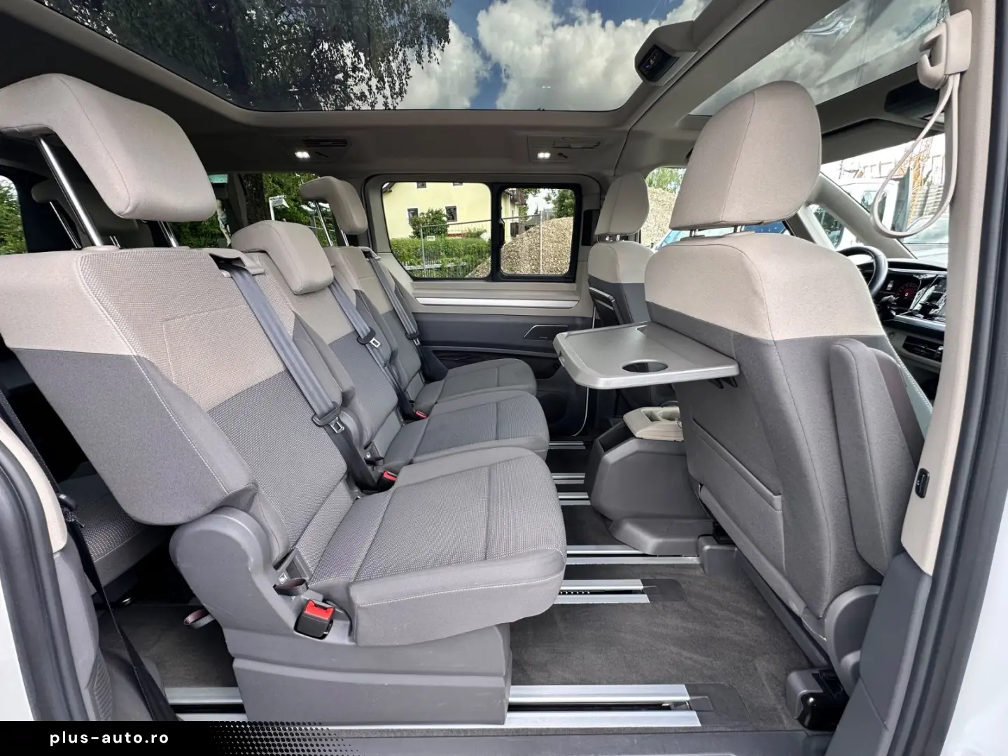 VW T7 Multivan Edition LÜ Navi HuD Pano AHK ACC H&K
