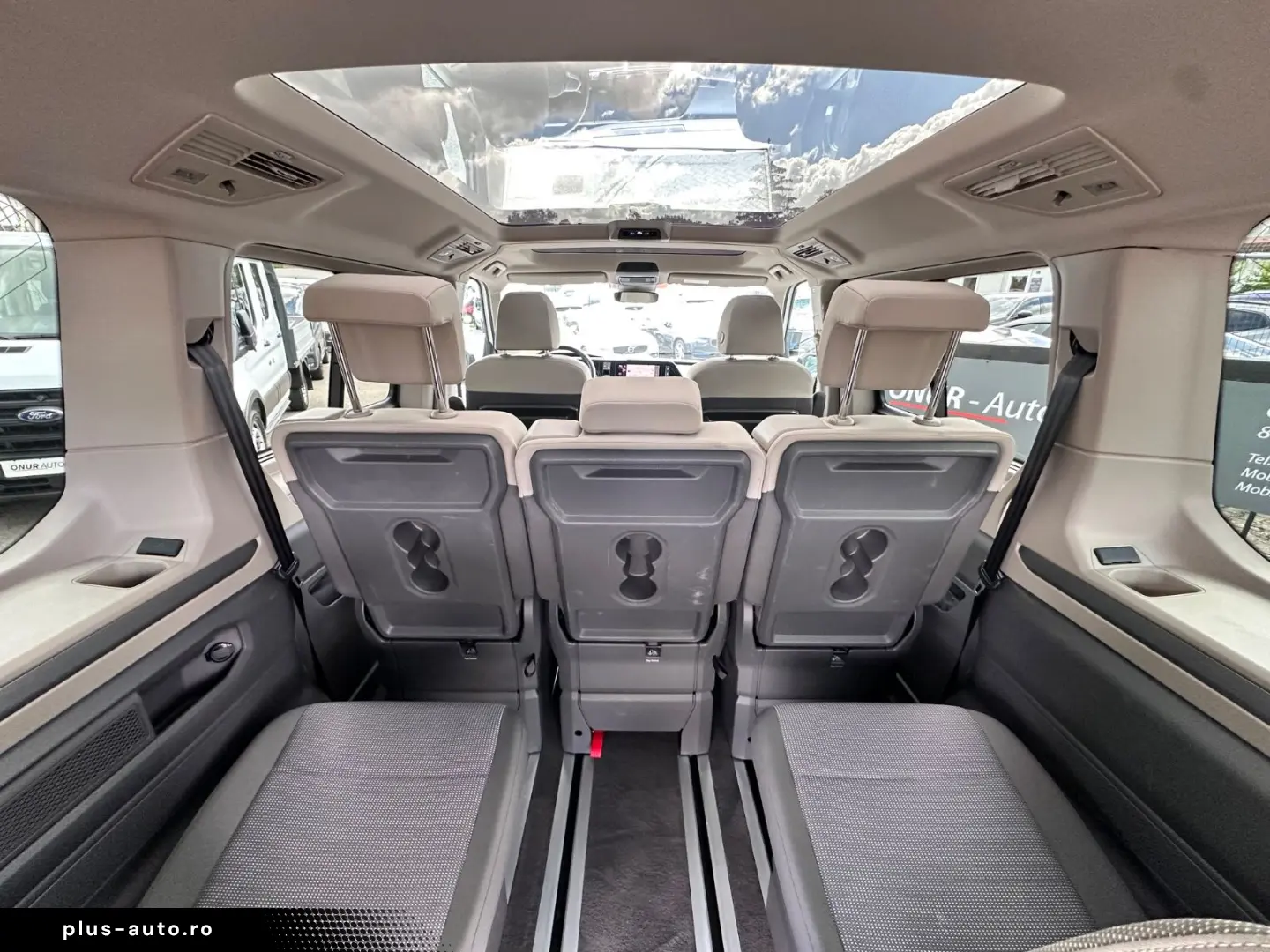VW T7 Multivan Edition LÜ Navi HuD Pano AHK ACC H&K